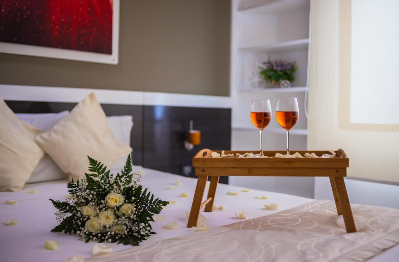 Varanasi Hotel Boutique Aeropuerto Cartagène Extérieur photo